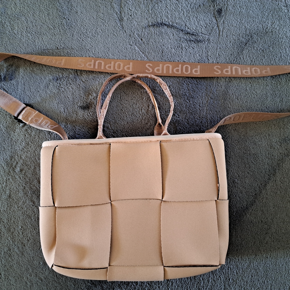 Popups New Tan Woven Bag